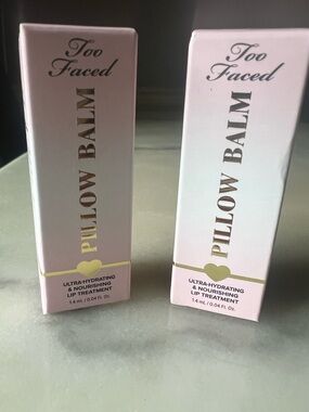 👄 Too Faced Pillow Balm Lip Treatment